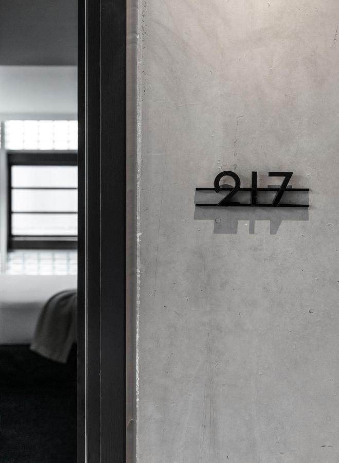 Lancemore Crossley St. Melbourne City Exterior foto Room number at the Hotel 217