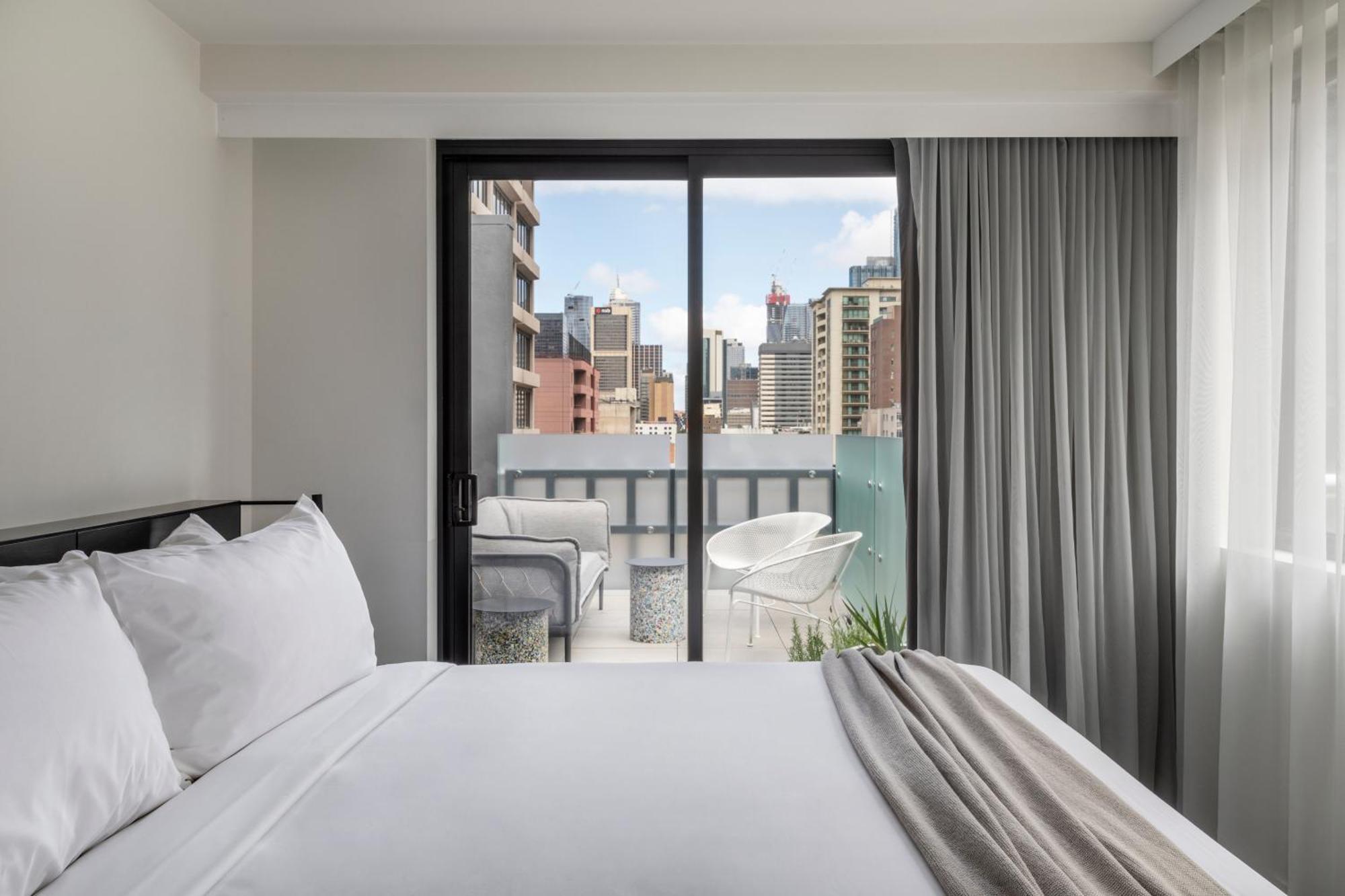 Lancemore Crossley St. Melbourne City Exterior foto A bedroom at the Hotel